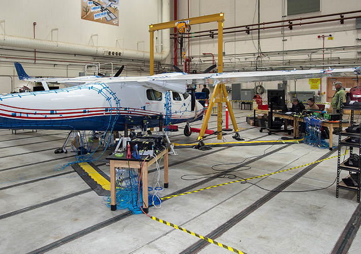 foto noticia Los ensayos de vibración dan alas al proyecto de avión eléctrico de la NASA