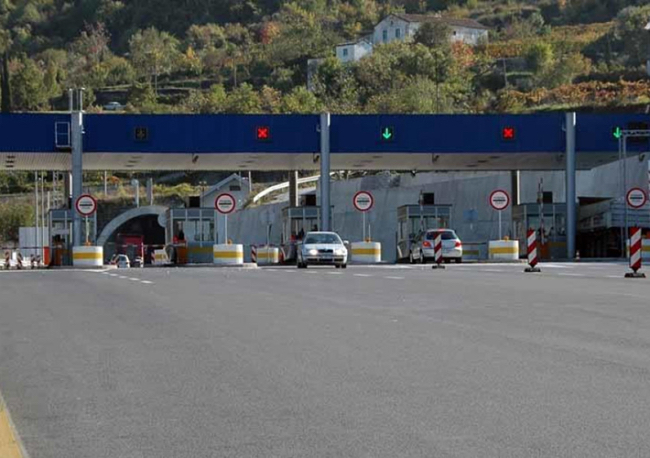 Foto Emovis gana el contrato para automatizar el sistema de peaje del túnel más largo de Montenegro.