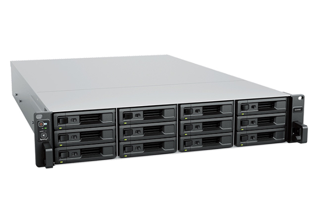 Foto Synology presenta los sistemas de controlador doble UC3400 y SA3400D para una alta disponibilidad.