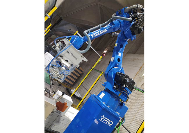 Foto La solución de Yaskawa con un robot PL80 y software PalletSolver permite a Proelan automatizar y flexibilizar la producción de la Bodega WILLIAMS & HUMBERT.