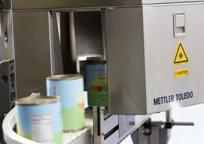 Foto Mantener la seguridad de los alimentos con los sistemas de inspección por visión.
Protección de los consumidores con un etiquetado exacto.
