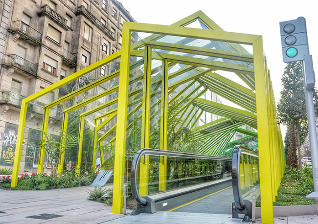 Foto La falta de accesibilidad condiciona la vida de los españoles: más de la mitad cambia sus rutas y el 30% renuncia a ver a familiares o amigos por esta causa.