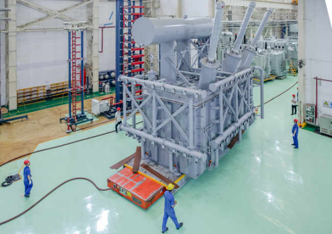 Foto CHINT presentó soluciones de red preparadas para la IA en CIGRE 2026 para reforzar la resiliencia de la red eléctrica europea.