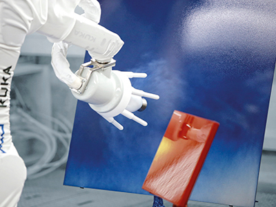 Foto Dürr y Kuka presentan un sistema robotizado para el pintado en el sector industrial.