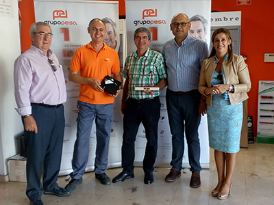 Foto GRUPO PEISA hace entrega de los reconocimientos a la antigüedad de su personal.