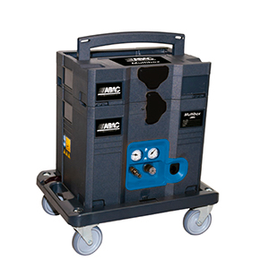 Foto Taller portátil Multibox de ABAC. Compresor pequeño y ligero sin aceite