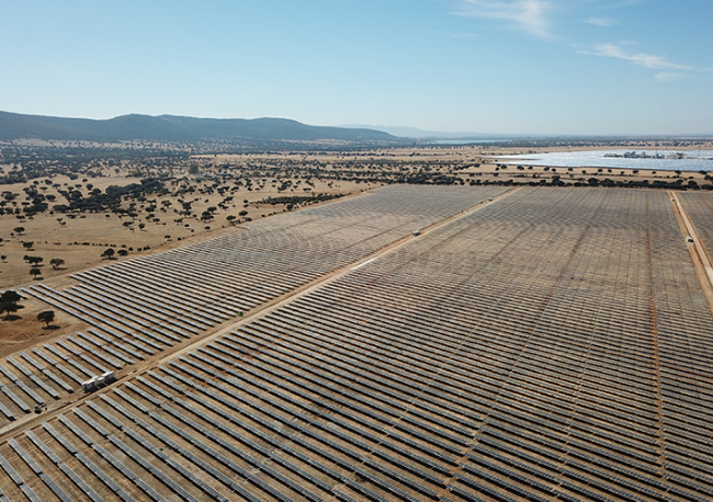 Foto ENEL GREEN POWER ESPAÑA CONECTA A LA RED 252 MW SOLARES EN EXTREMADURA