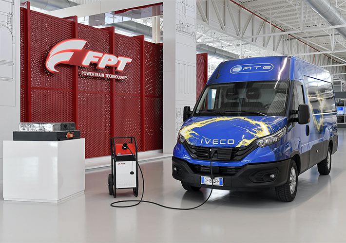 Foto FPT INDUSTRIAL Y REEFILLA: SOCIOS PARA LA SOSTENIBILIDAD. UN NUEVO PROYECTO DA UNA SEGUNDA VIDA A LAS BATERÍAS DE LOS VEHÍCULOS ELÉCTRICOS