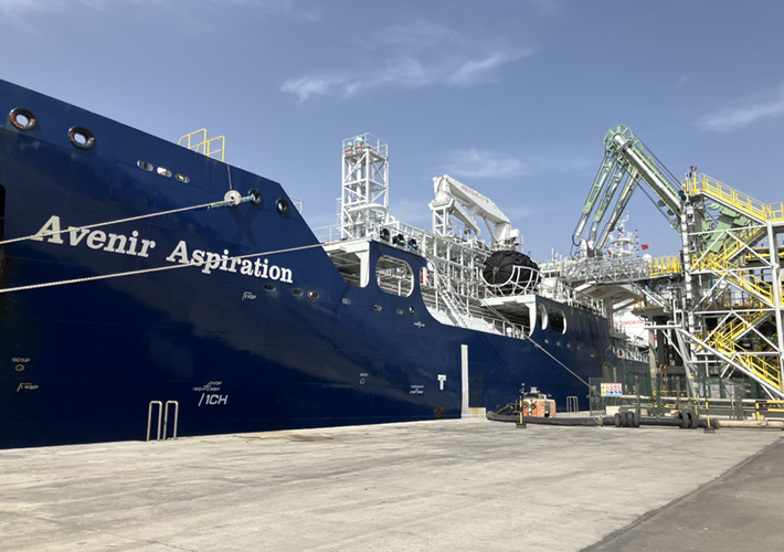 foto Axpo completa la primera operación de abastecimiento de bioGNL ship-to-ship de España en la industria del transporte marítimo de grandes contenedores.