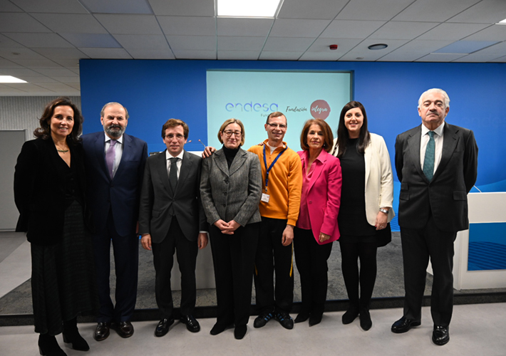 foto noticia La Fundación Endesa prevé mejorar la empleabilidad de 400 personas en riesgo de exclusion social en 2024 con el programa Cambiando Vidas.