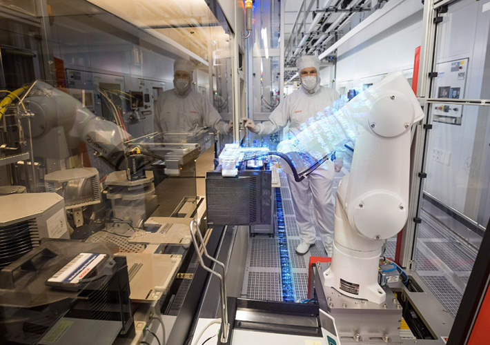 foto Bosch acelera la fábrica inteligente digitalizando más de 120 plantas e impulsando una inversión de 2.500 millones de euros en IA industrial.