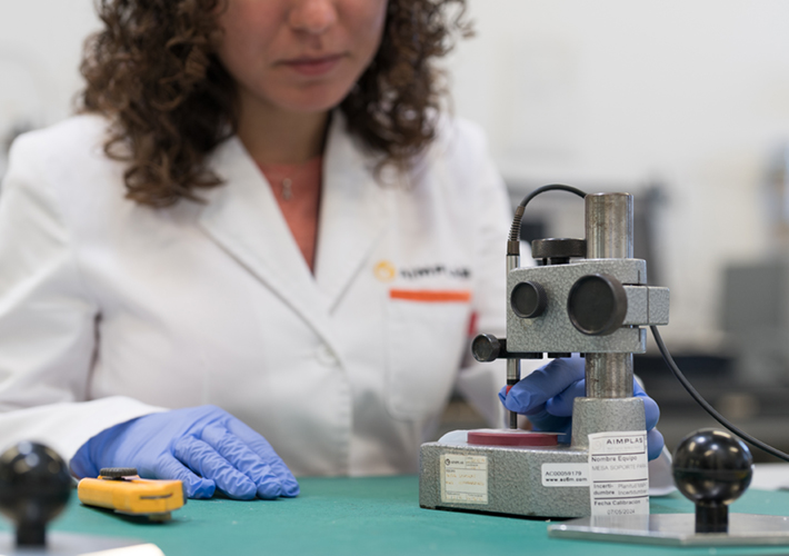 foto AIMPLAS investiga nuevos procesos para mejorar las propiedades de los bioplásticos para aplicaciones de envase.