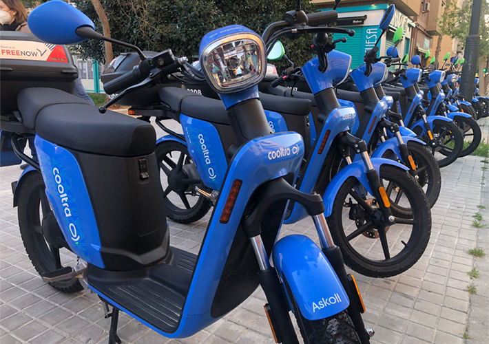 Foto Cooltra adquiere Cityscoot para dar continuidad a este operador histórico de motosharing en París.