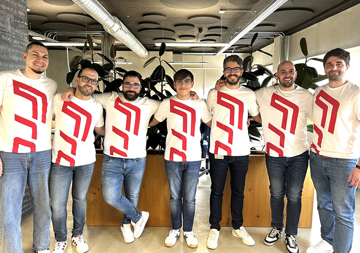 foto Fronius refuerza su equipo de Soporte Técnico para ofrecer un servicio aún más sólido.