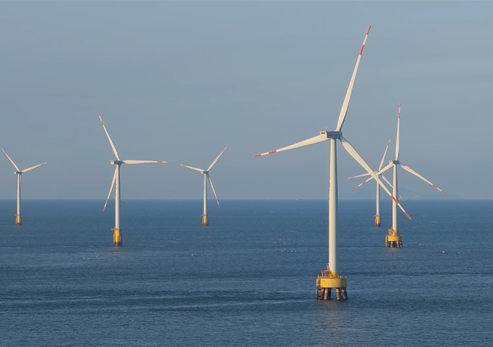 foto Eurecat innova en nuevos aceros y recubrimientos avanzados para mejorar la resistencia de las plataformas eólicas marinas.