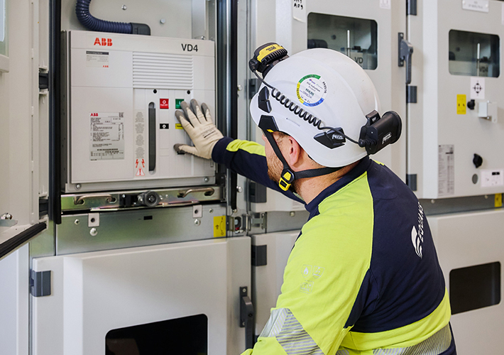 foto ABB y Kevlinx construyen centros de datos energéticamente inteligentes para cargas de trabajo de IA escalables.