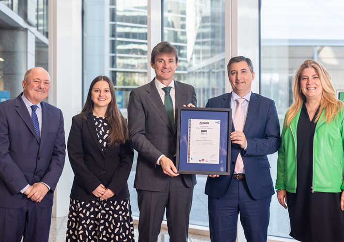 foto Iberdrola recibe el certificado de gestión ambiental de AENOR para la producción de hidrógeno verde.