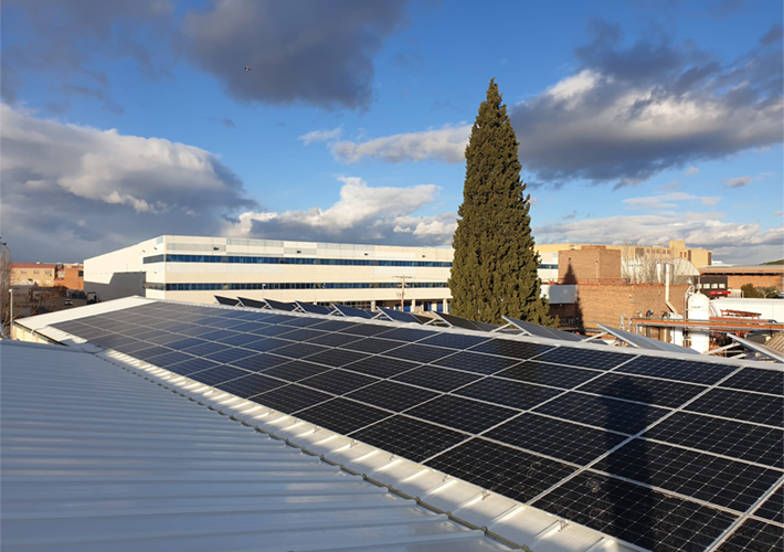 Foto En 2023 se instalaron en España 1.706 MW de autoconsumo fotovoltaico.