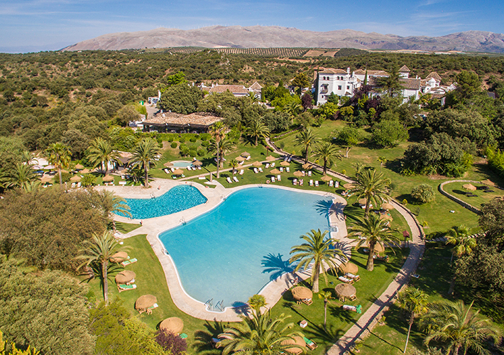 foto noticia ENDESA SUMINISTRARÁ ENERGÍA 100% RENOVABLE A TODOS LOS HOTELES DE BARCELÓ HOTEL GROUP EN ESPAÑA.