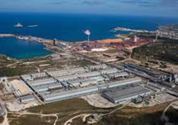 Foto La AEA renueva su apuesta por la producción nacional y anima a la resolución de la situación que atraviesa la fábrica de aluminio primario de San Ciprián (Lugo).