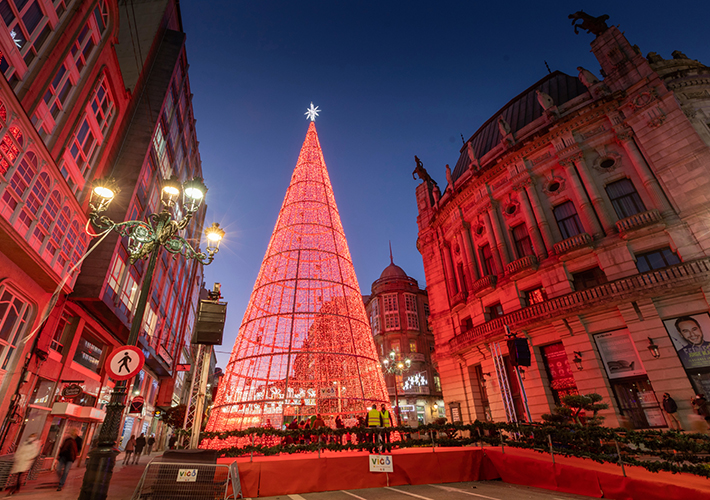 Foto El aluminio sostiene más del 90% del alumbrado navideño en España.