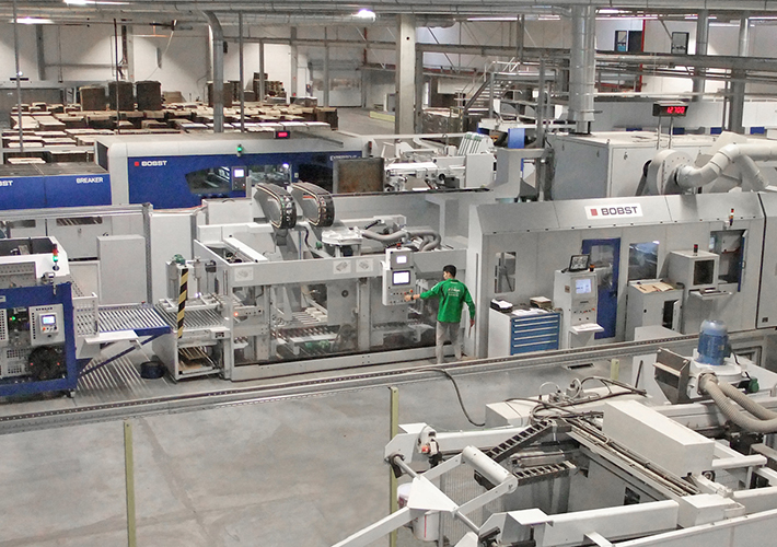 Foto G & G Preißer ha puesto en servicio seis máquinas nuevas de BOBST en su nueva planta de producción.