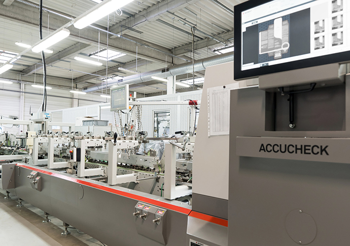 Foto Los embalajes de alta calidad de NORTIER exigen una producción impecable: la nueva ACCUCHECK de BOBST responde a esta exigencia.