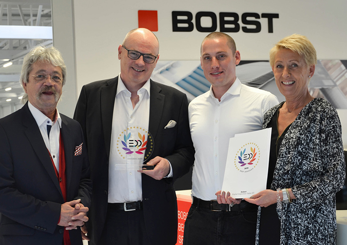 Foto BOBST se alza con el galardón más importante del sector con su innovadora mesa de inspección digital.