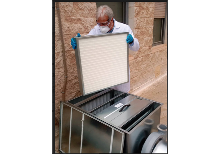 foto noticia Grupo Cartés transforma salas estándar de hospitales en salas de aislados, en colaboración con EIFFAGE ENERGÍA.
