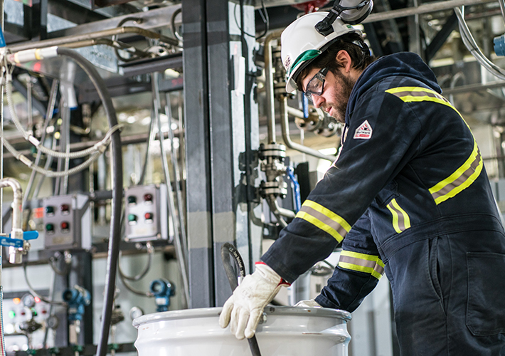 foto HONEYWELL PRESENTA LA TECNOLOGÍA UOP eFINING™ PARA UN NUEVO COMBUSTIBLE SOSTENIBLE PARA LA AVIACIÓN.