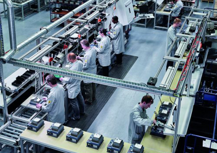 Foto 35 años fabricando variadores de frecuencia en Aurich: NORD Electronic DRIVESYSTEMS GmbH celebra su 35º aniversario en 2023.