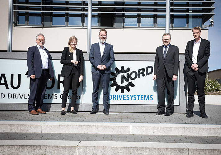 Foto El ministro de Asuntos Económicos visita la sede de NORD DRIVESYSTEMS en Bargteheide.
