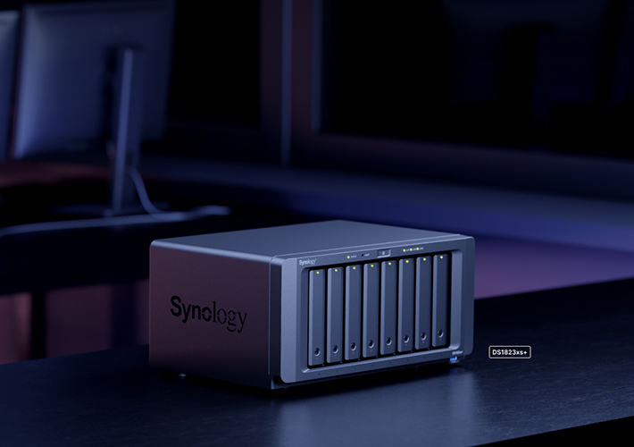 Foto Synology presenta DiskStation DS1823xs+, una potente solución de almacenamiento en torre para oficinas y estudios.