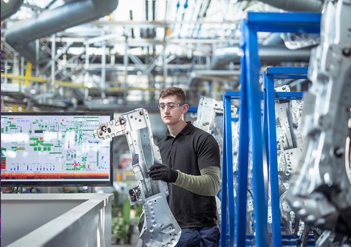 Foto Accenture. Combinar la producción y el suministro regional con la madurez digital aumenta la resiliencia.