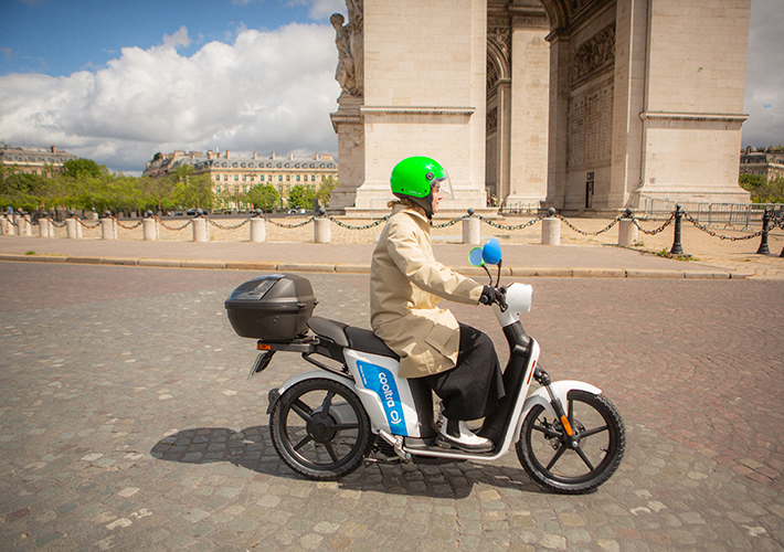 foto noticia El motosharing de Cooltra gana la licitación del Ayuntamiento de París.