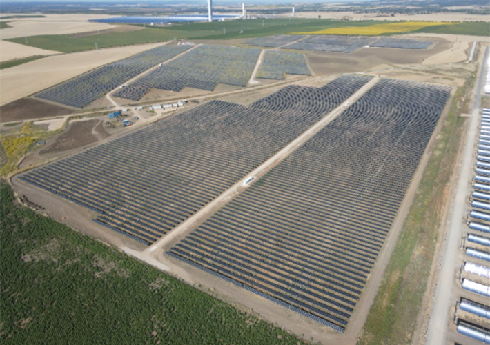 Foto ENDESA, A TRAVÉS DE SU FILIAL RENOVABLE EGPE, PONE EN SERVICIO UNA NUEVA PLANTA SOLAR EN EL MUNICIPIO DE SEVILLA