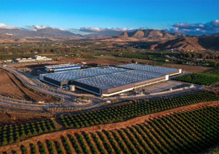 foto noticia Endesa X y Glaciarr acuerdan la instalación de una central de frío industrial en una de las mayores plantas congeladoras de España.