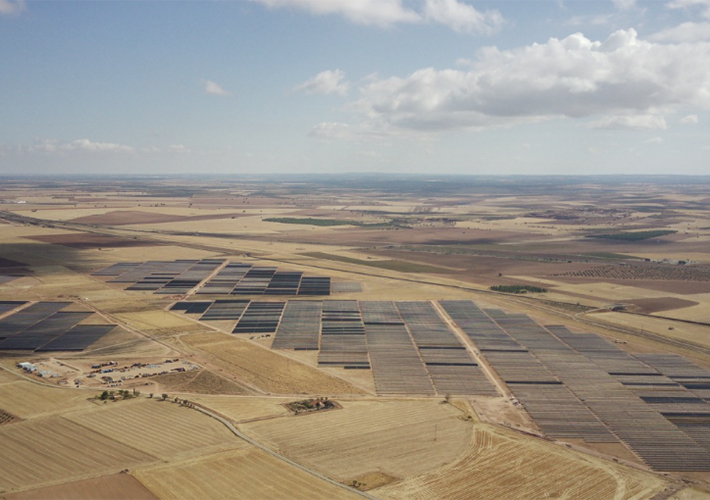 foto noticia Endesa, a través de su filial renovable EGPE, pone en funcionamiento tres nuevas plantas solares en Manzanares.