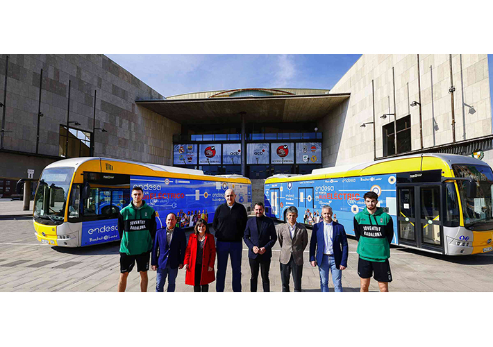 Foto El Ayuntamiento de Badalona, Endesa y Tusgsal impulsan el transporte público sostenible durante la Copa del Rey de Badalona 2023.