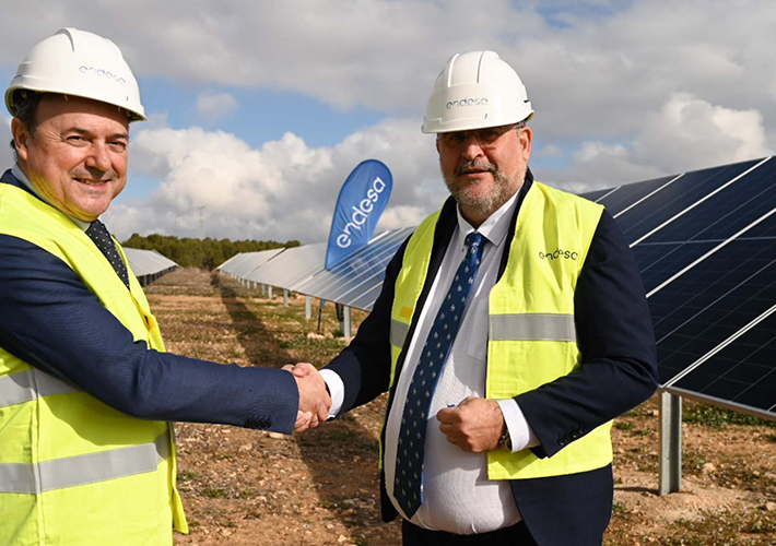 foto noticia El vicepresidente de Castilla-La Mancha inaugura las primeras plantas solares de Endesa en esta comunidad.