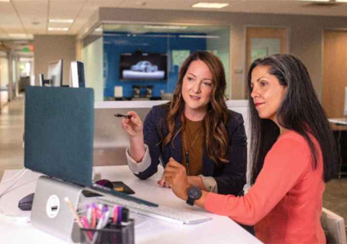 foto noticia Edad y género: la doble barrera a la que se enfrentan las mujeres +50 que deciden emprender.