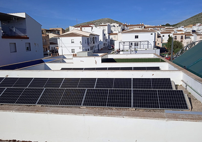 foto noticia ENDESA IMPLANTA UN INNOVADOR PROYECTO DE TRANSICIÓN ENERGÉTICA EN LOS MUNICIPIOS DONDE CONSTRUYE SUS PLANTAS RENOVABLES.