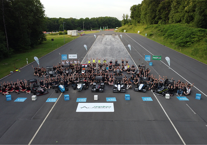 Foto ¡Avance a toda máquina! El compromiso de norelem con el desarrollo de talentos se muestra en el VDI Racing Camp!