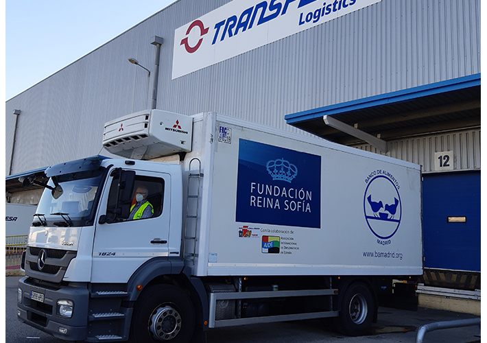 Foto Transfesa Logistics transporta 66 toneladas solidarias durante la pandemia.