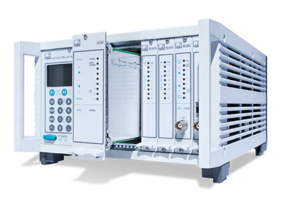 Imagen  ADQUISICIÓN DE DATOS • AMPLIFICADORES DE MEDIDA • HBM • Los amplificadores ML38B para MGCplus ofrecen alta resolución y precisión. En la cadena de medición, no solo es importante la precisión del transductor. El amplificador también debe cumplir requisitos de calidad exigentes.